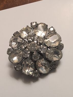 Vintage Pin Rhinestone Crystal Brooch Elegant Glamour Hollywood Bling Sparkle